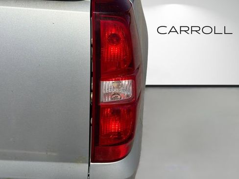 Used 2013 Chevrolet Avalanche LTZ RWD image 10