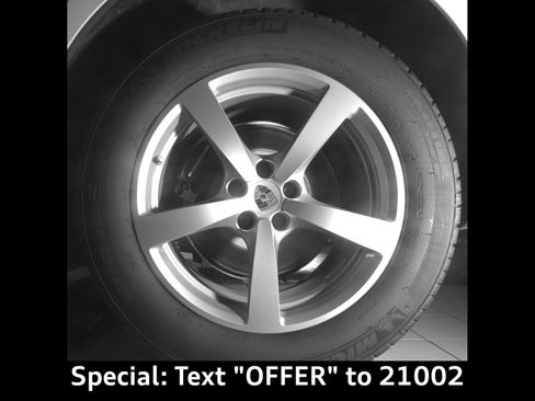 Used 2020 Porsche Macan AWD/4WD image 10