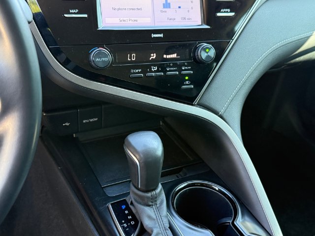 Used 2020 Toyota Camry SE FWD image 17