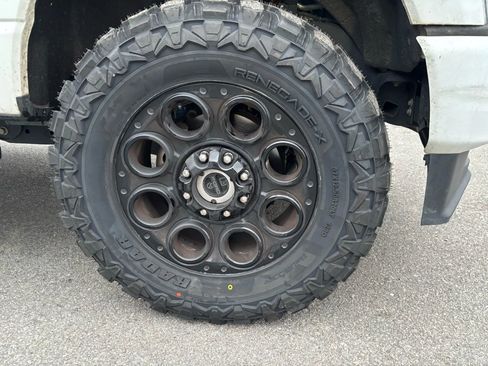 Used 2024 Ford F250 Lariat w/ Lariat Ultimate Package image 8