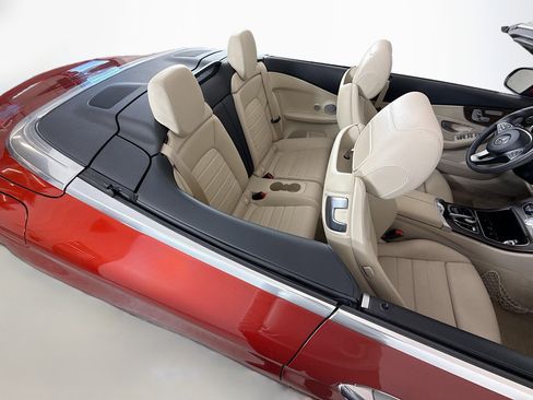 Used 2018 Mercedes-Benz C 300 4MATIC Cabriolet image 26