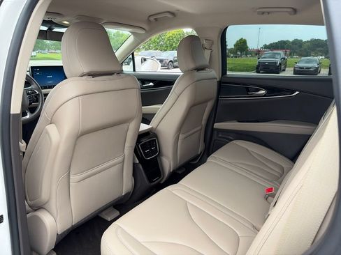 Used 2023 Lincoln Nautilus AWD w/ Premium Package image 25