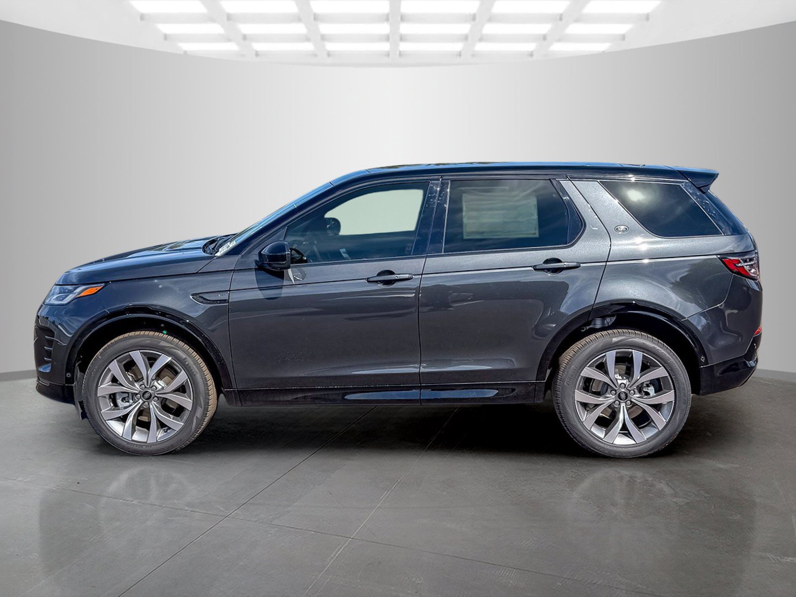 New 2026 Land Rover Discovery Sport Landmark AWD/4WD image 2