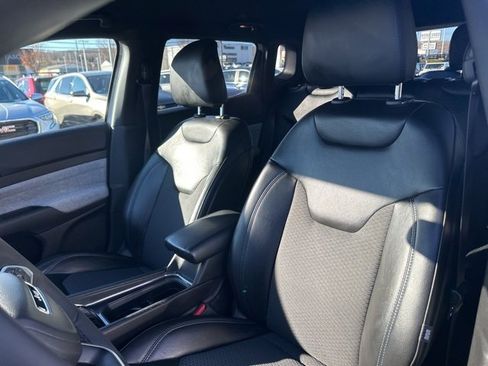 Used 2023 Jeep Compass Latitude w/ Convenience Group image 15