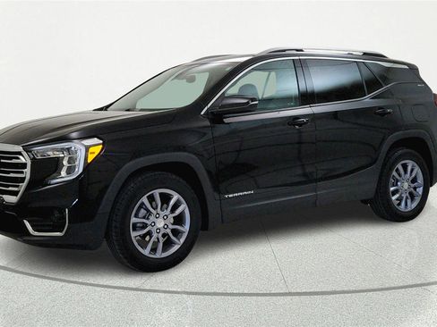 Used 2024 GMC Terrain SLT AWD/4WD image 2
