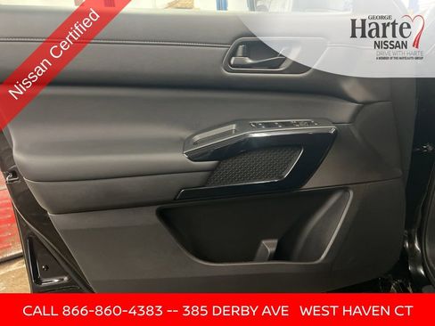 Certified 2025 Nissan Pathfinder SV w/ SV Premium Package image 24