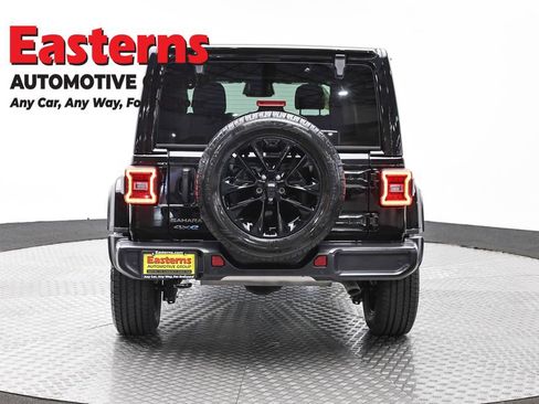 Used 2025 Jeep Wrangler Unlimited Sahara w/ Safety Group AWD/4WD image 6