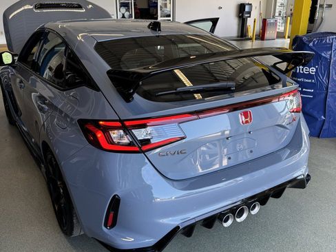 Used 2025 Honda Civic Type R image 26