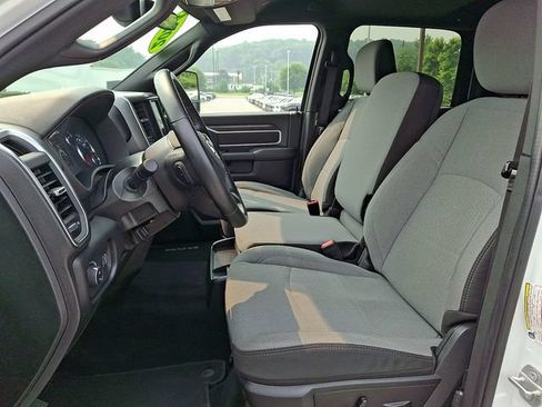 Used 2024 RAM 2500 Big Horn AWD/4WD image 13