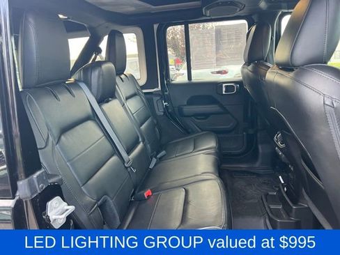 Used 2019 Jeep Wrangler Unlimited Sahara image 13