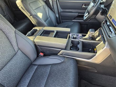 Used 2025 Toyota Tundra Limited image 11