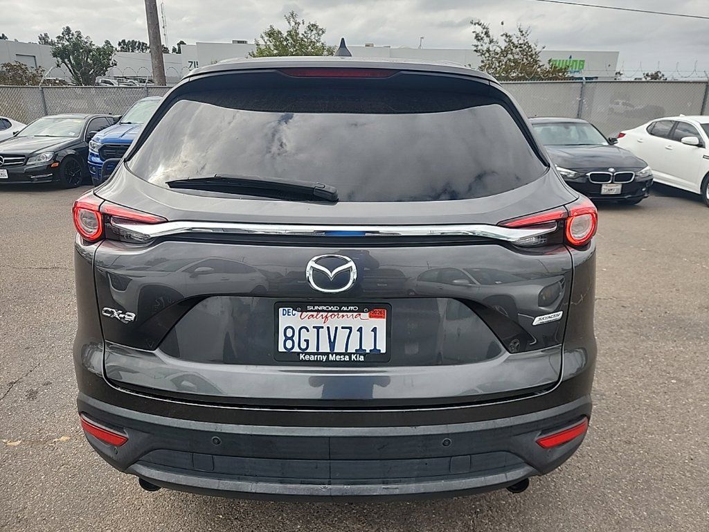 Used 2019 MAZDA CX-9 Touring w/ Touring Premium Package FWD image 12