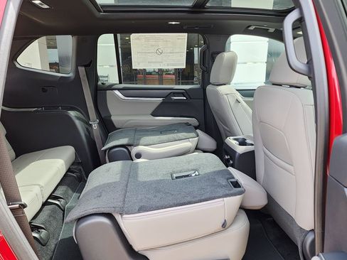 New 2026 GMC Acadia Elevation image 47