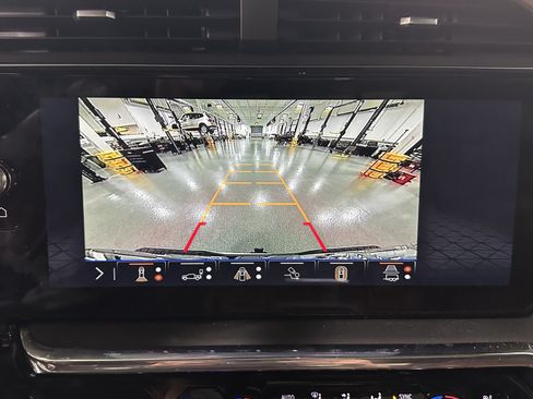 Used 2025 GMC Sierra 2500 Denali Ultimate w/ Max Trailering Package AWD/4WD image 25