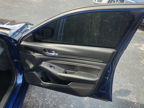 Used 2019 Nissan Altima 2.5 S FWD image 14