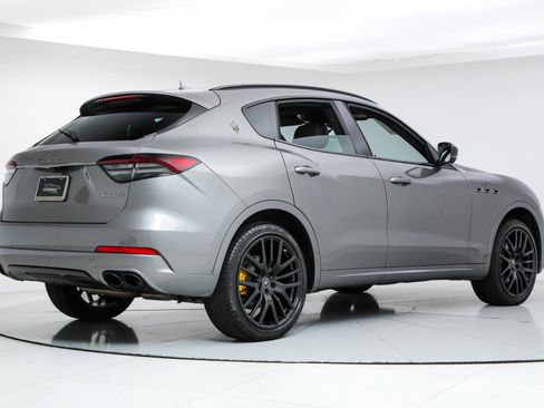 Used 2022 Maserati Levante GT image 5