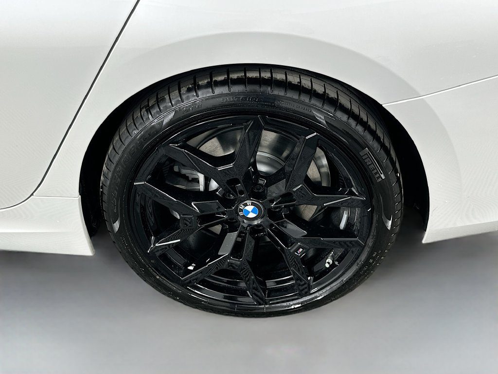 Used 2026 BMW 330i Sedan w/ M Sport Package RWD image 23