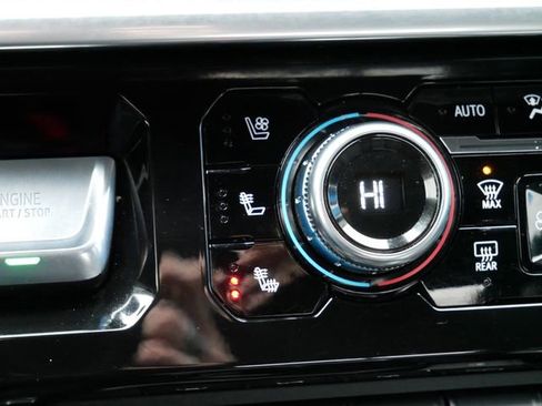 Used 2022 GMC Sierra 1500 Denali image 17