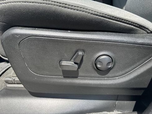 Used 2023 RAM 1500 Big Horn AWD/4WD image 27