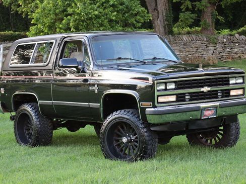 Used 1990 Chevrolet Blazer 4WD image 46
