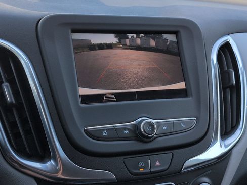 Certified 2024 Chevrolet Equinox LS w/ LS Convenience Package FWD image 15