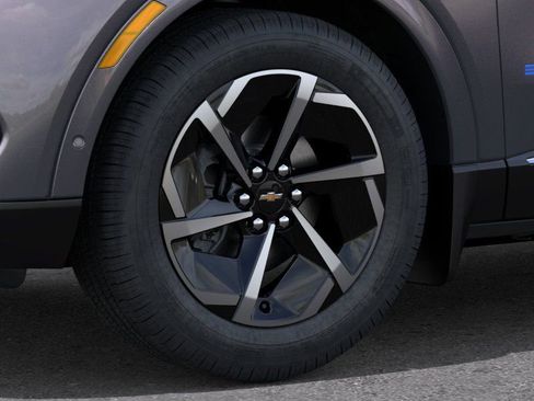 New 2025 Chevrolet Equinox EV LT image 9