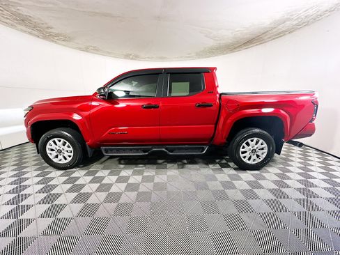 Used 2024 Toyota Tacoma SR5 RWD image 6