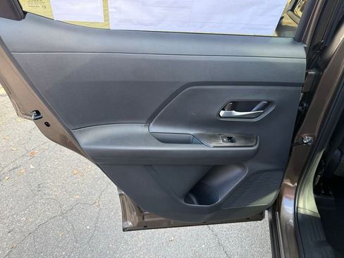 New 2026 Nissan Kicks SV w/ SV Premium Package image 17