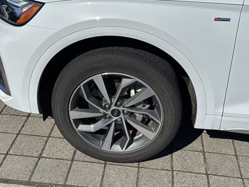 Used 2023 Audi Q5 2.0T Premium AWD/4WD image 9