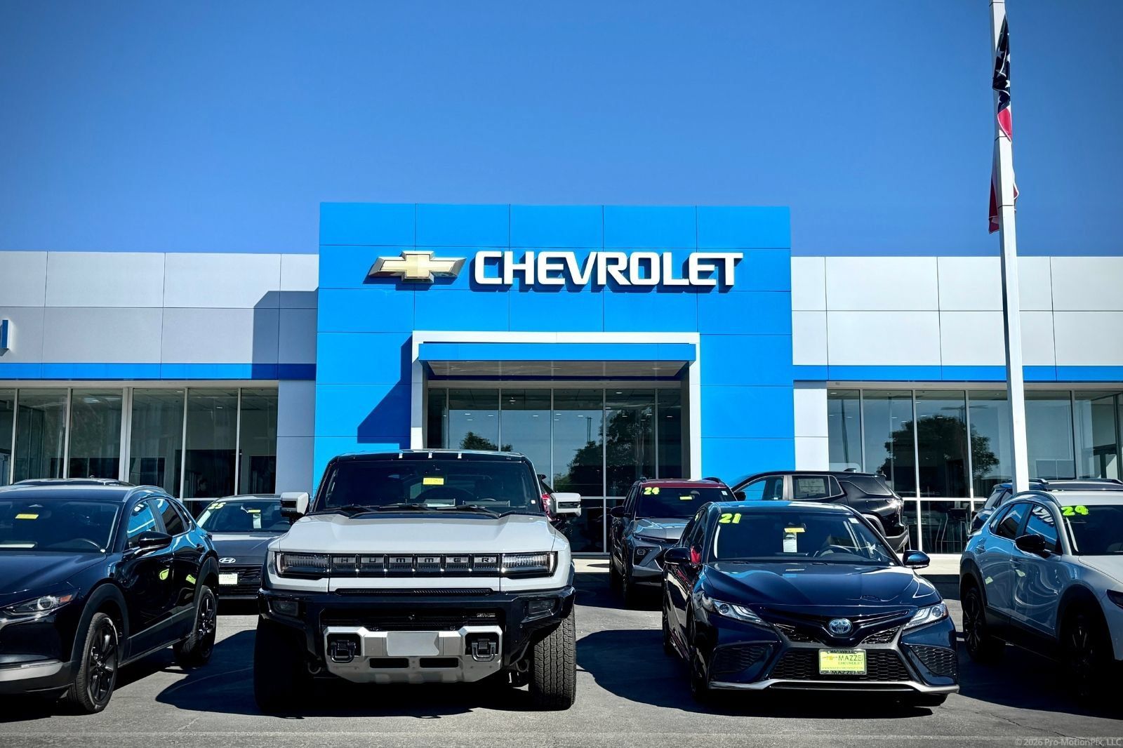 Used 2024 Chevrolet Equinox EV LT FWD image 7