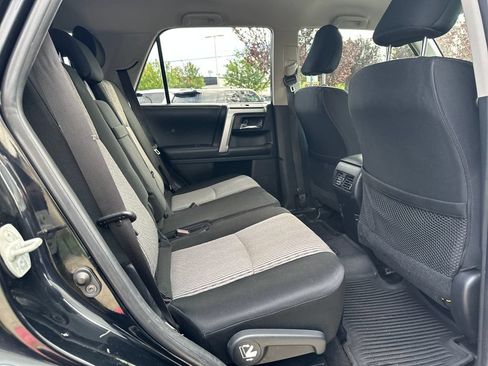 Used 2019 Toyota 4Runner SR5 AWD/4WD image 17