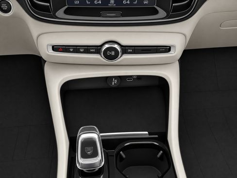 Certified 2023 Volvo XC40 B5 Ultimate w/ Protection Package Premier AWD/4WD image 19