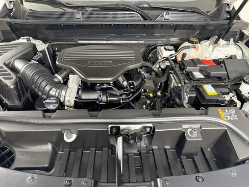 Certified 2022 GMC Acadia Denali w/ GMC Pro Grade Package AWD/4WD image 34