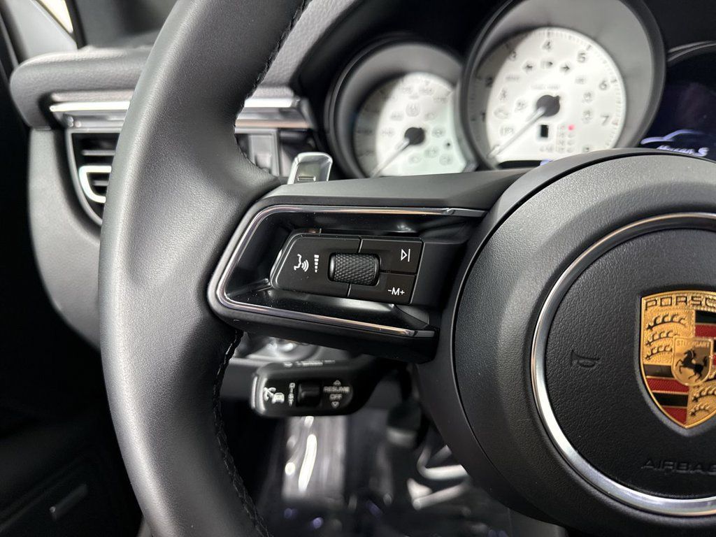 Certified 2026 Porsche Macan S AWD/4WD image 38