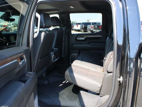 Used 2022 Chevrolet Silverado 1500 High Country w/ High Country Premium Package AWD/4WD image 16
