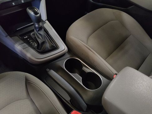 Used 2017 Hyundai Elantra SE image 26