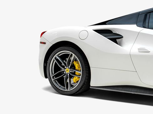 Used 2017 Ferrari 488 Spider RWD image 23