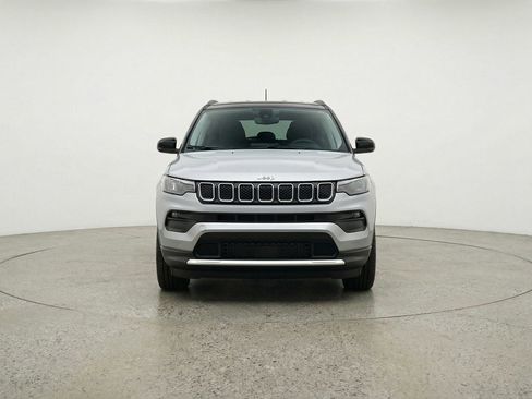 Used 2025 Jeep Compass Limited image 2