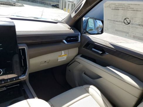 New 2026 GMC Yukon XL Denali image 15