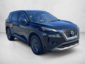 Used 2023 Nissan Rogue S video 3