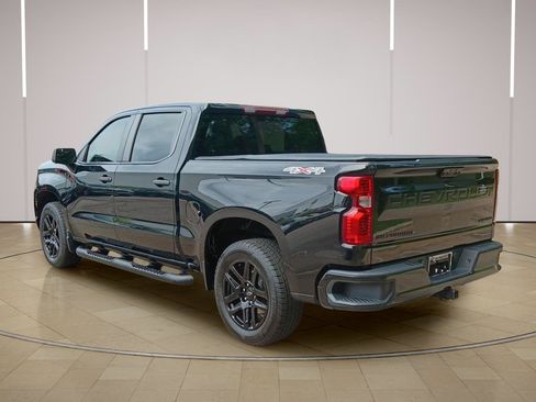 Used 2023 Chevrolet Silverado 1500 Custom w/ Rally Edition AWD/4WD image 9
