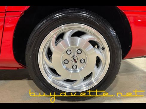 Used 1996 Chevrolet Corvette Coupe image 10