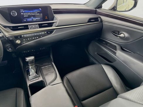 Certified 2021 Lexus ES 350 w/ Premium Package FWD image 25