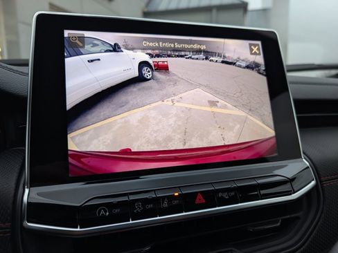 New 2026 Jeep Compass Trailhawk image 25