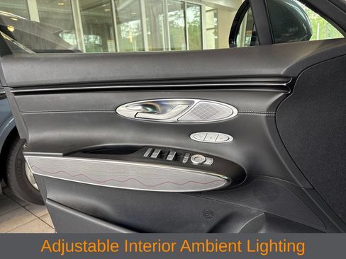 Used 2022 Genesis GV70 2.5T w/ Advanced Package AWD/4WD image 12