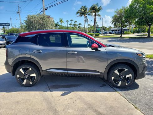 New 2026 Nissan Kicks SR FWD image 8