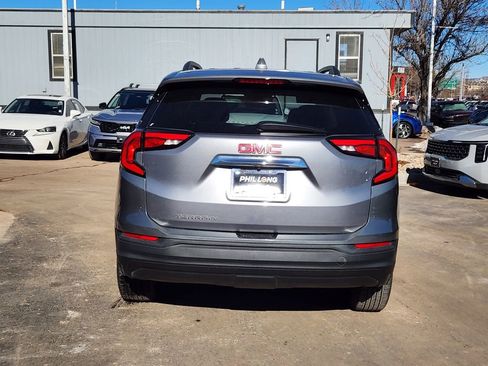 Used 2020 GMC Terrain SLE w/ Driver Convenience Package image 6