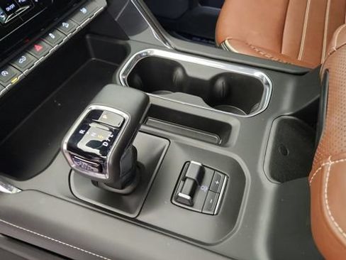 Used 2024 GMC Sierra 1500 Denali Ultimate AWD/4WD image 15
