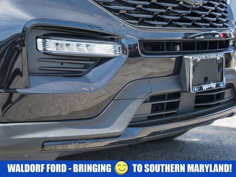 Used 2023 Ford Explorer ST-Line w/ Class IV Trailer Tow Package AWD/4WD image 12