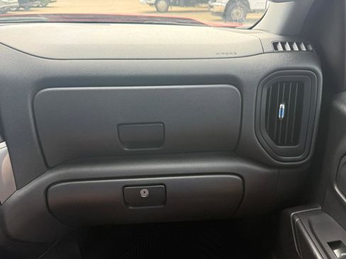 Used 2023 Chevrolet Silverado 1500 Custom RWD image 27
